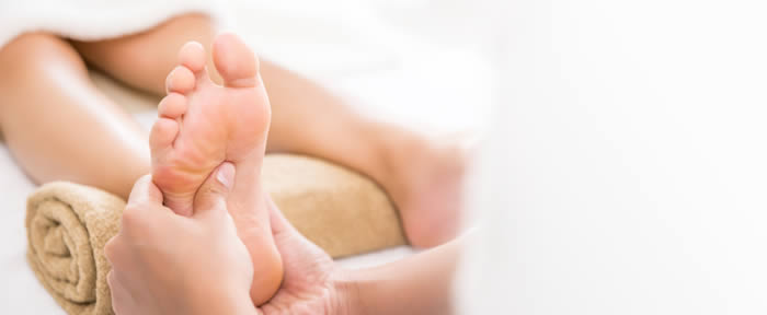 A study involving patients who received a liver transplant found that those who engaged in foot reflexology treatments had less pain than those who didn’t.